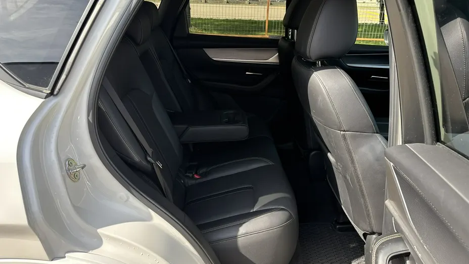 MAZDA CX-60 -