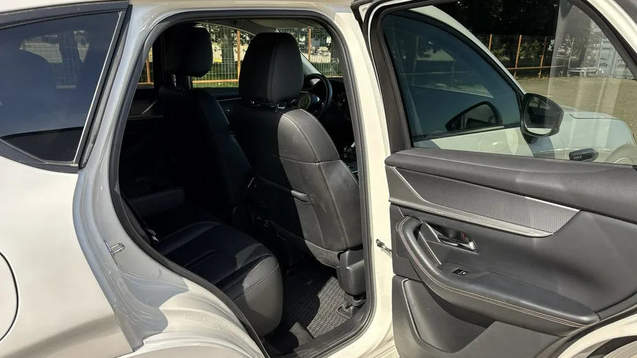 MAZDA CX-60 -
