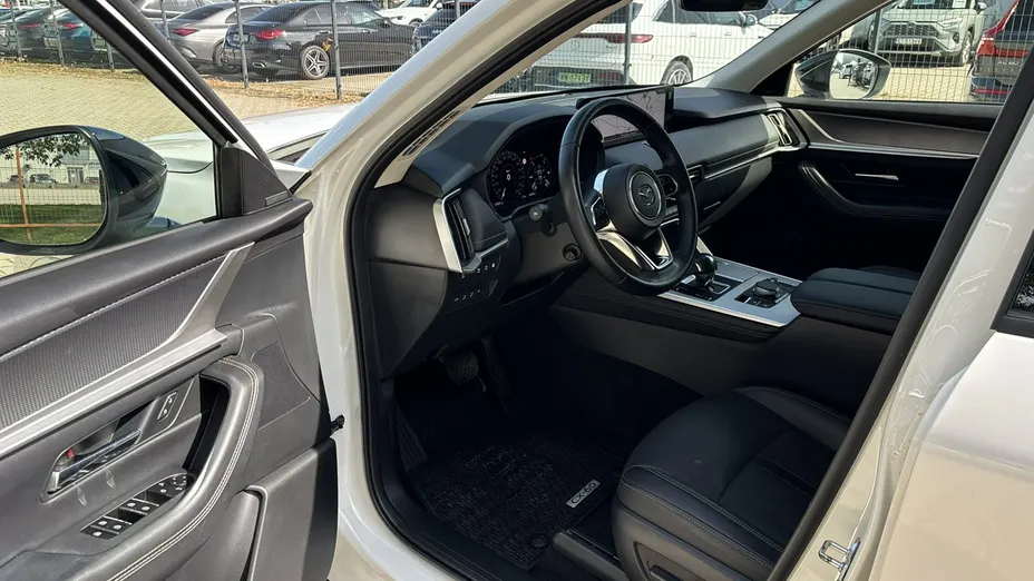 MAZDA CX-60 -