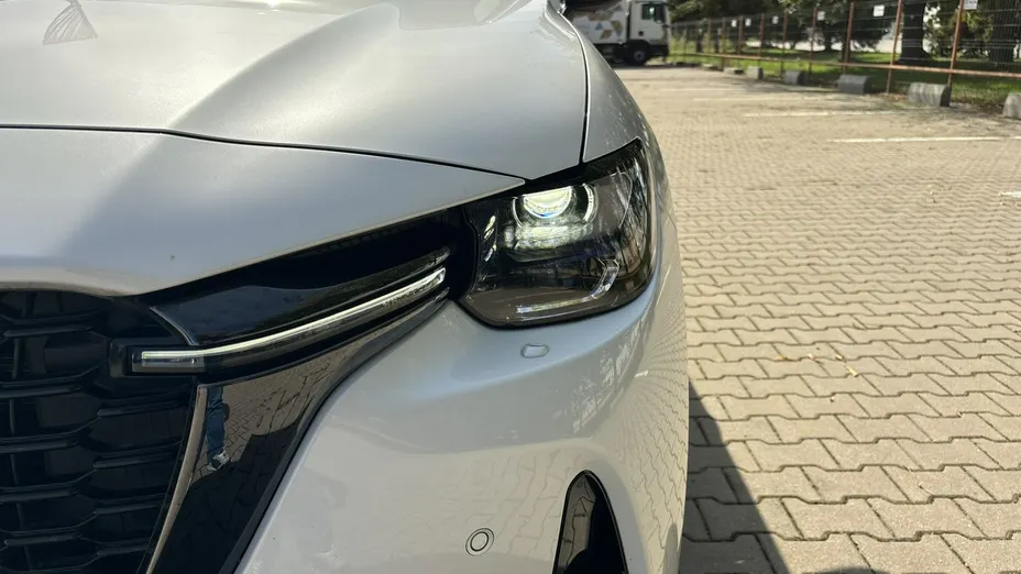 MAZDA CX-60 -