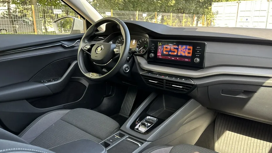 SKODA Octavia -