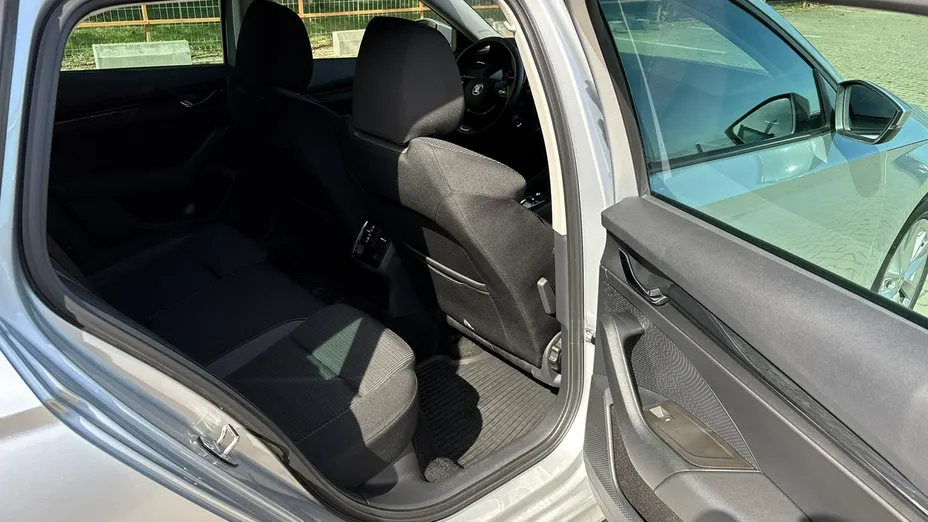 SKODA Octavia -
