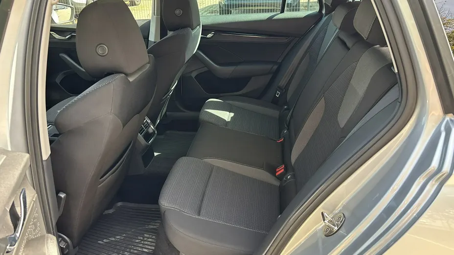 SKODA Octavia -