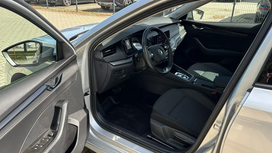 SKODA Octavia -