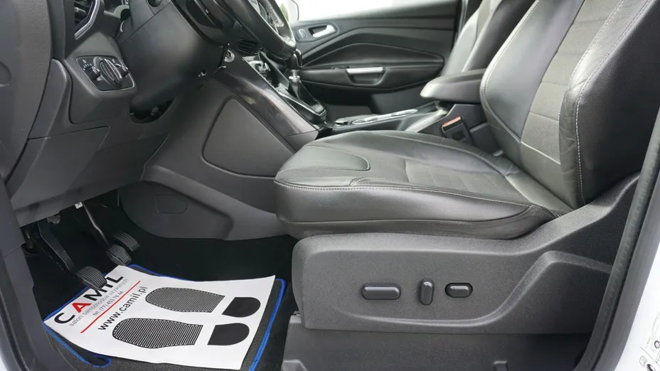 FORD Kuga -