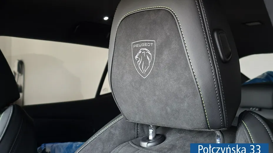 PEUGEOT 408 -