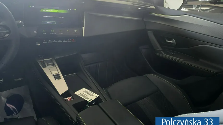 PEUGEOT 408 -
