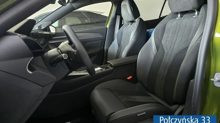 PEUGEOT 408 -