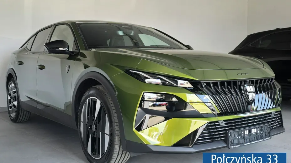 PEUGEOT 408 -