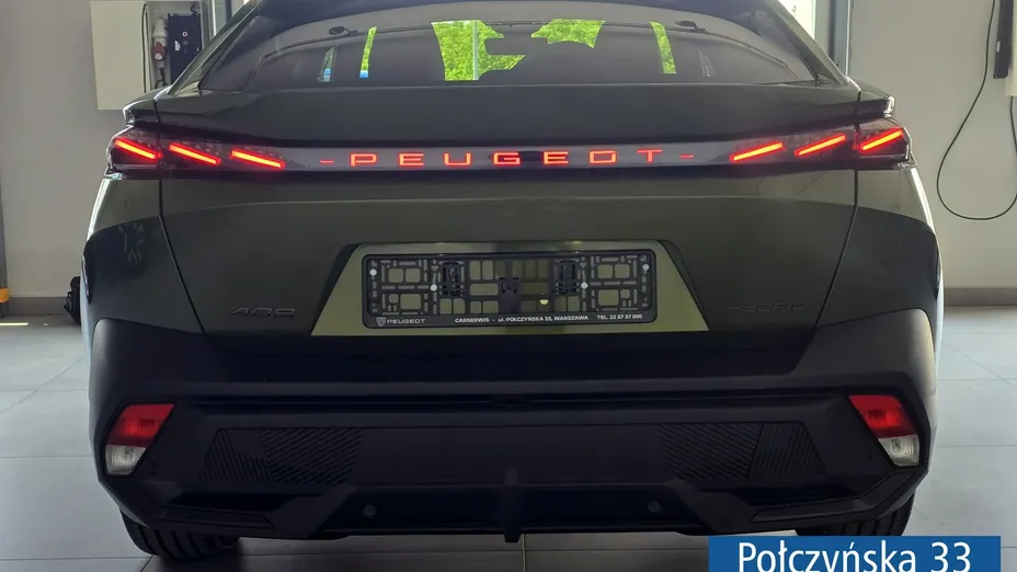 PEUGEOT 408 -