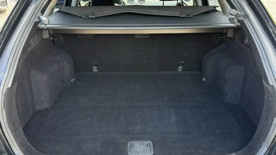 MAZDA 6 -