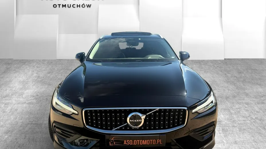 VOLVO V60 -