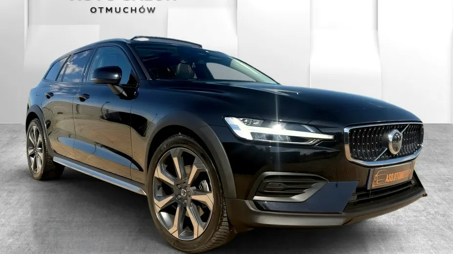 VOLVO V60 -