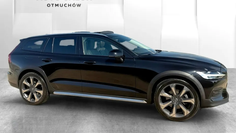 VOLVO V60 -