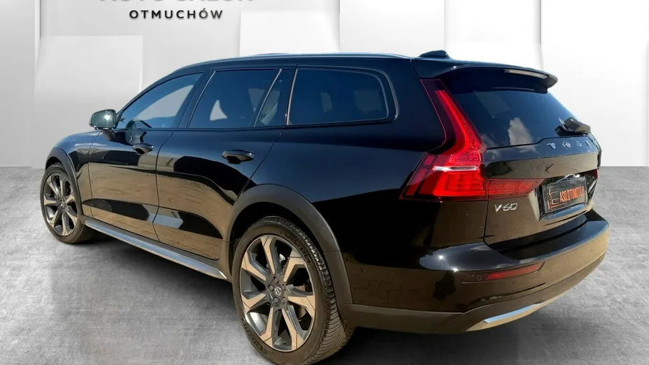 VOLVO V60 -