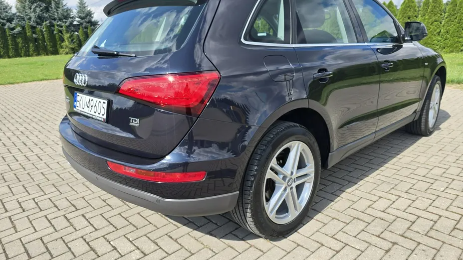 AUDI Q5 -