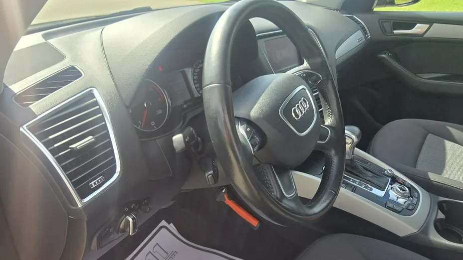 AUDI Q5 -