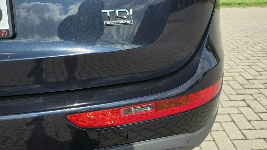 AUDI Q5 -