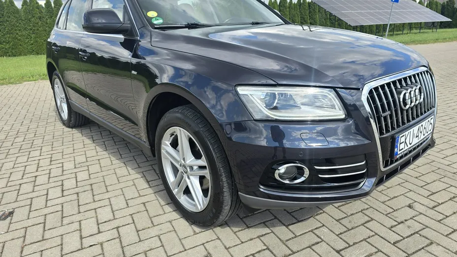 AUDI Q5 -