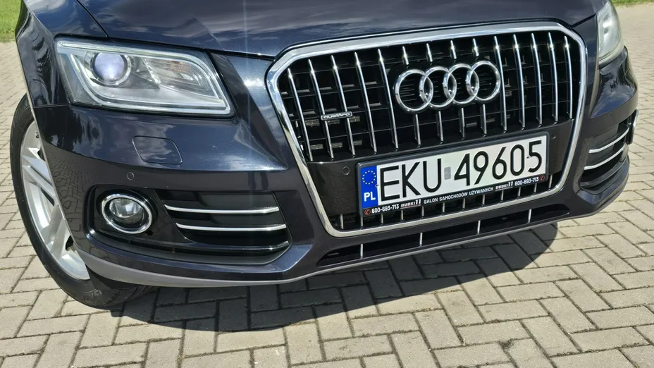 AUDI Q5 -