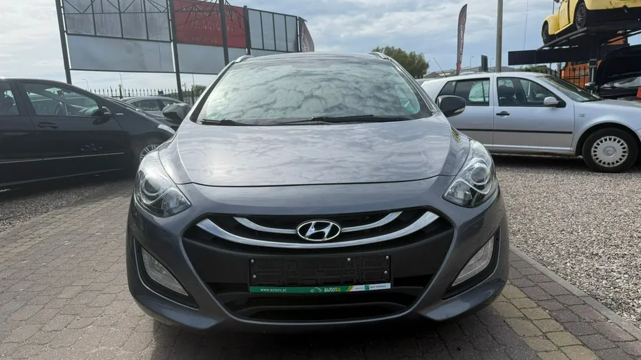HYUNDAI i30 -