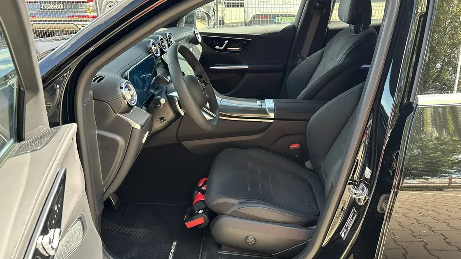 MERCEDES-BENZ GLC -