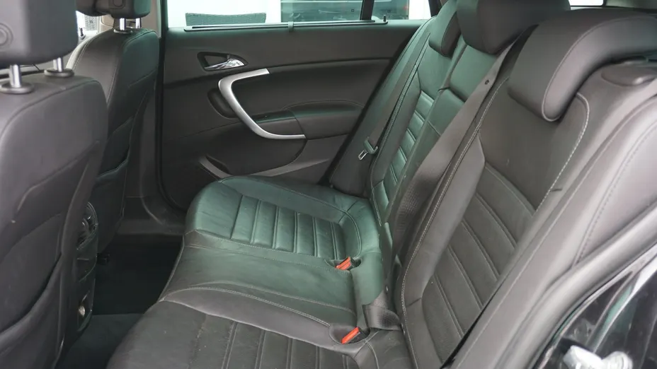OPEL Insignia -