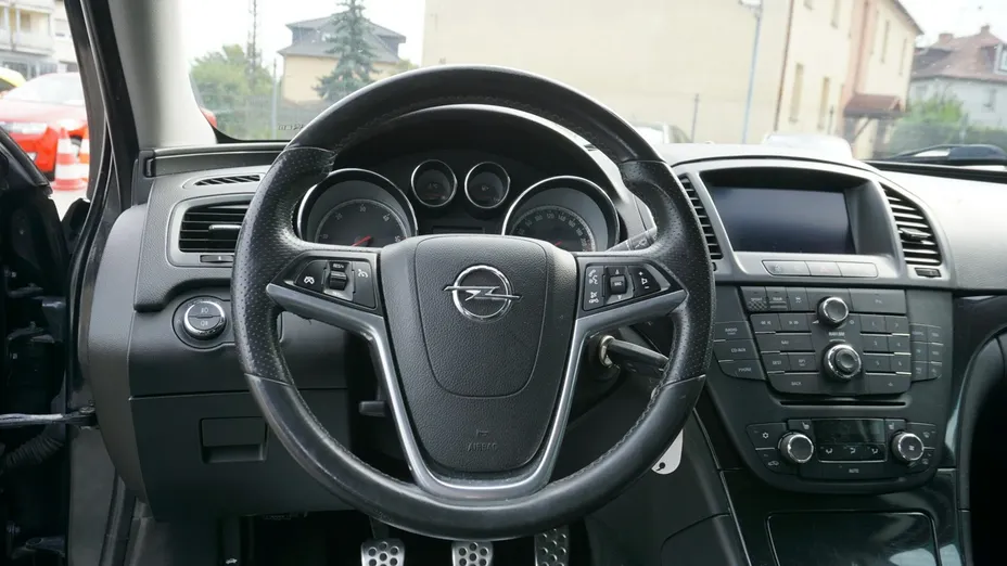 OPEL Insignia -