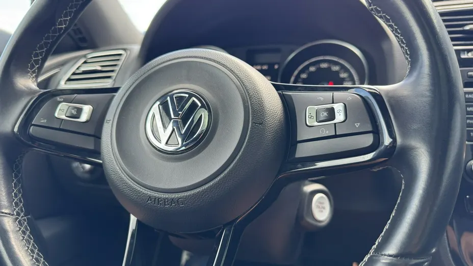 VOLKSWAGEN Scirocco -
