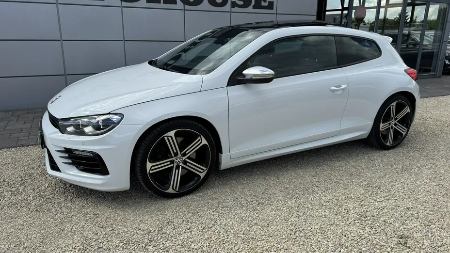 VOLKSWAGEN Scirocco -