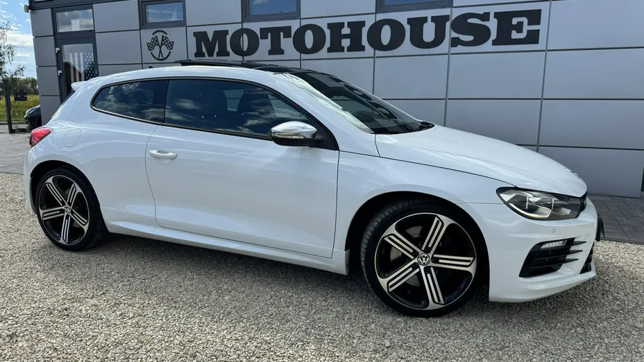 VOLKSWAGEN Scirocco -