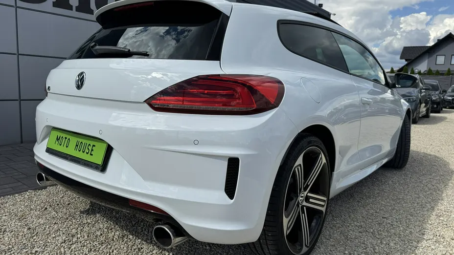 VOLKSWAGEN Scirocco -