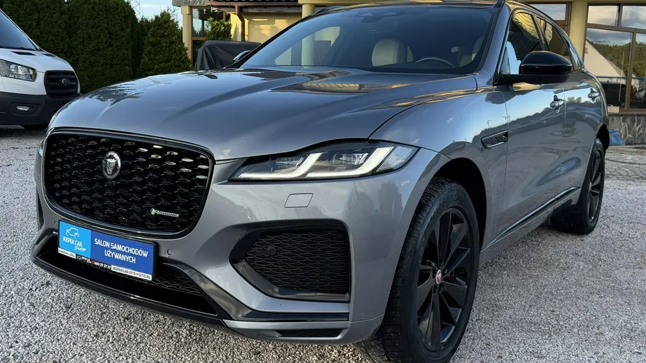JAGUAR F-Pace -
