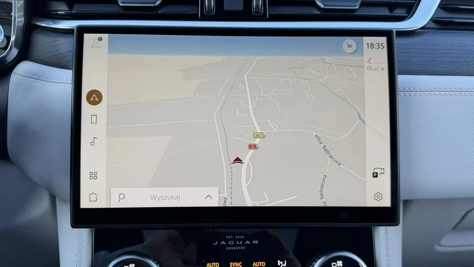 JAGUAR F-Pace -