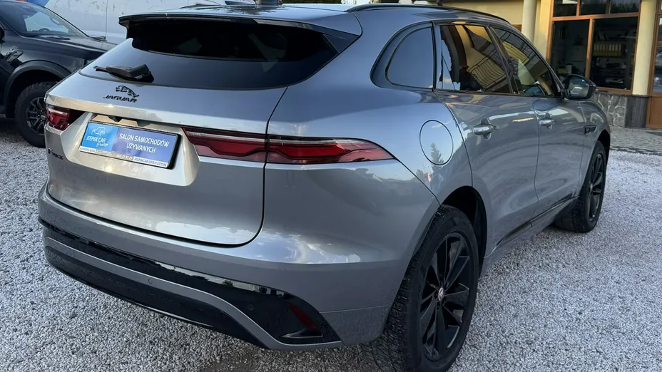 JAGUAR F-Pace -