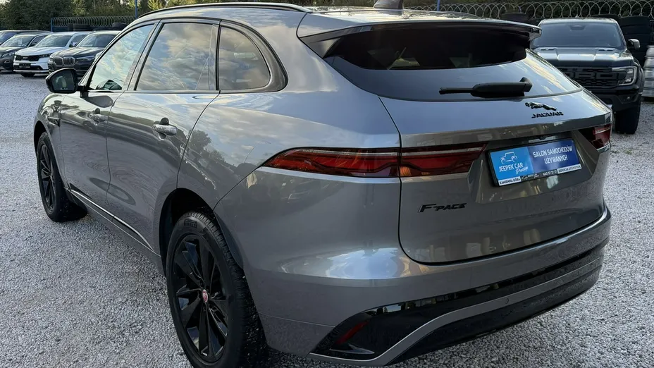 JAGUAR F-Pace -