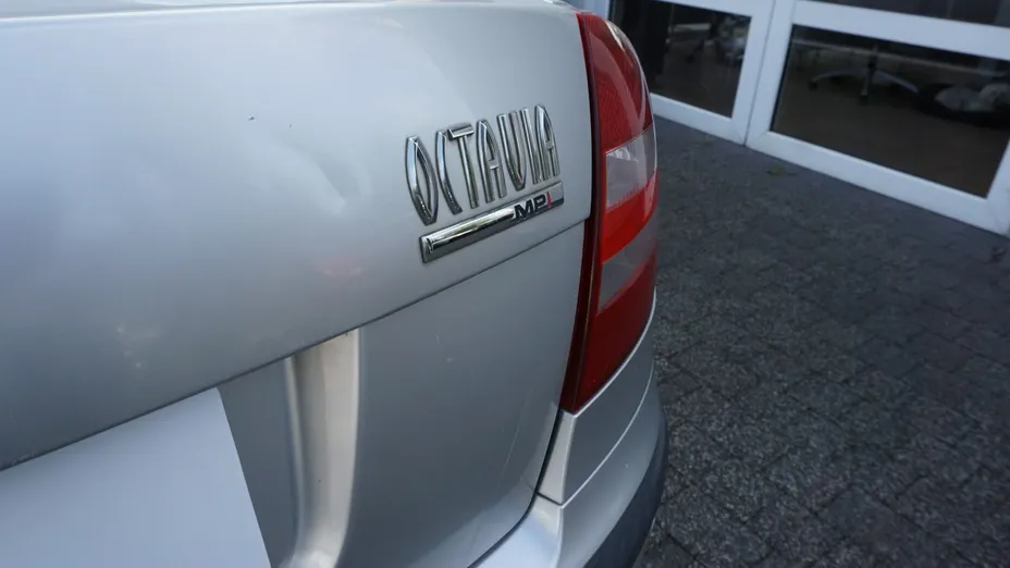 SKODA Octavia -