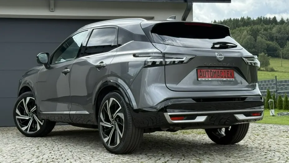 NISSAN Qashqai -
