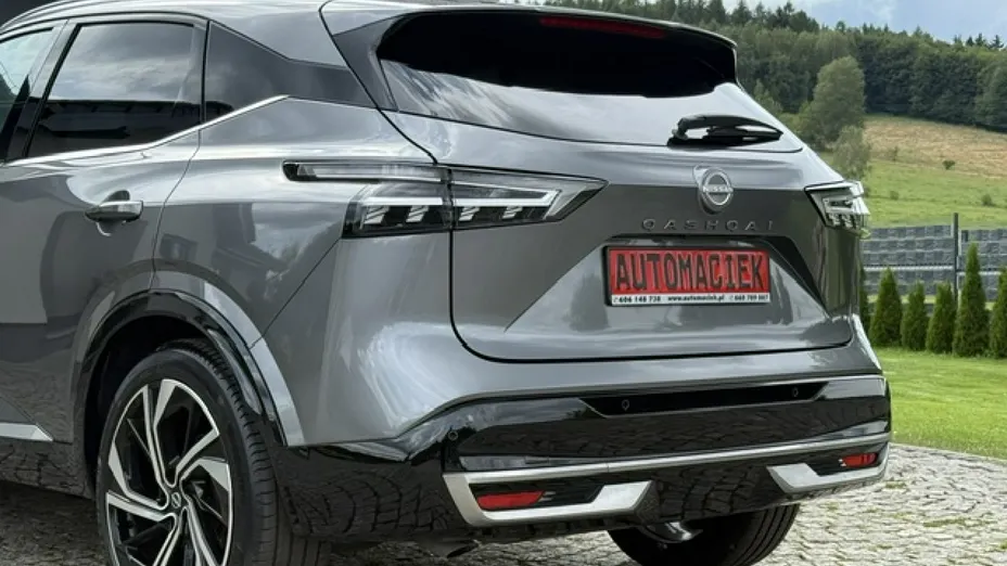 NISSAN Qashqai -