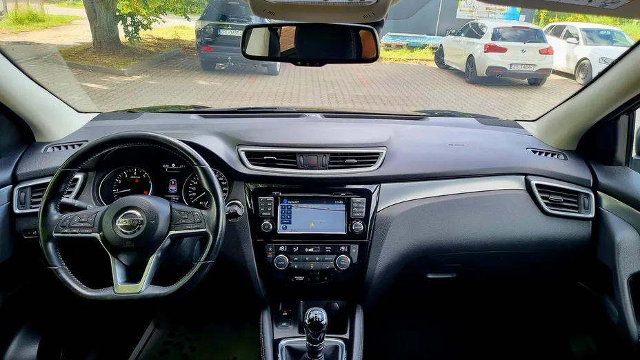 NISSAN Qashqai -