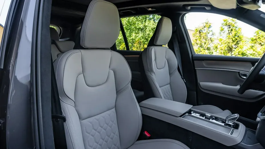 VOLVO XC90 -