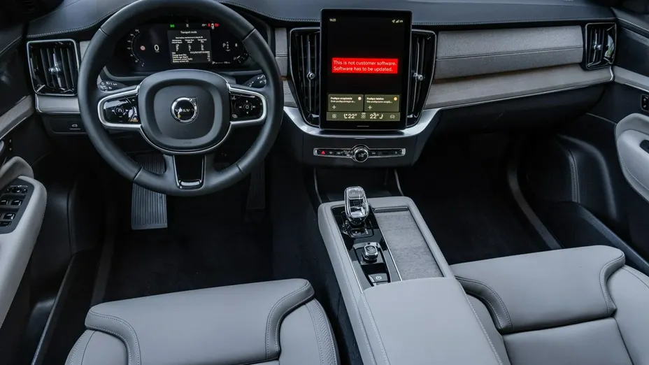 VOLVO XC90 -