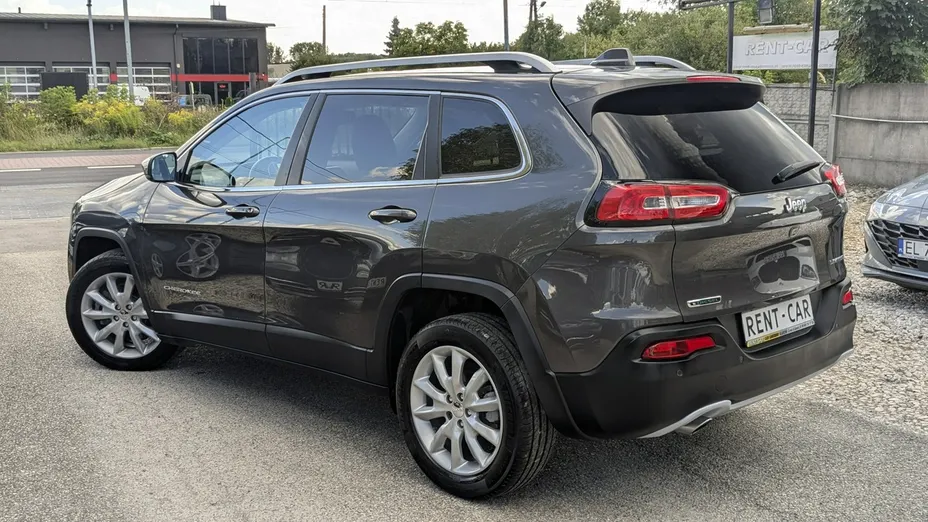 JEEP Cherokee -