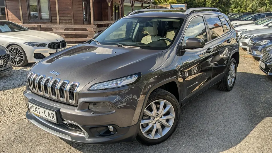 JEEP Cherokee -