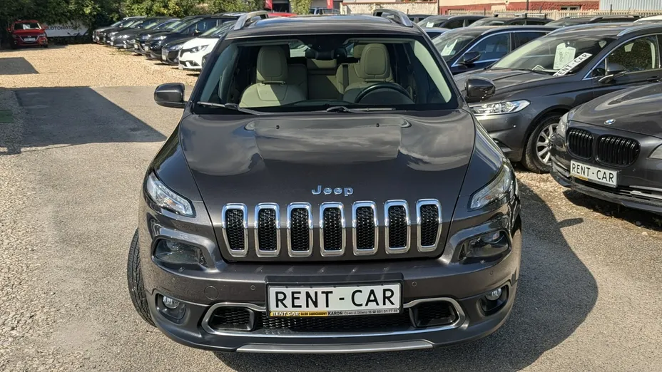 JEEP Cherokee -