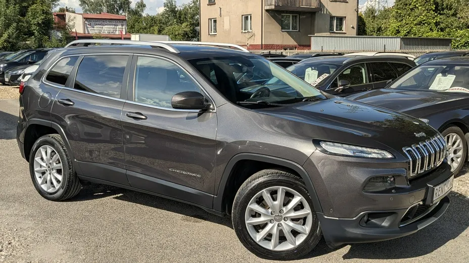 JEEP Cherokee -