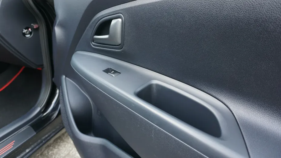 KIA Rio -