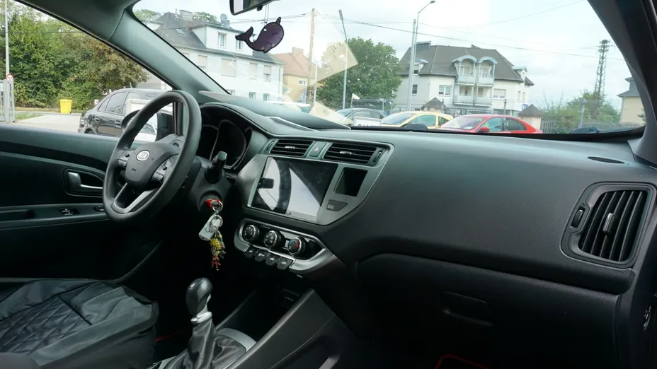 KIA Rio -