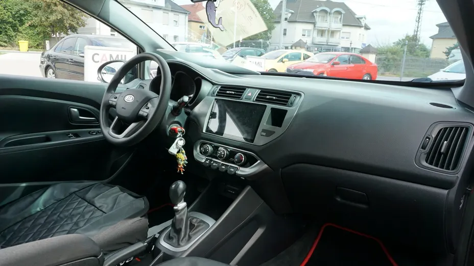 KIA Rio -