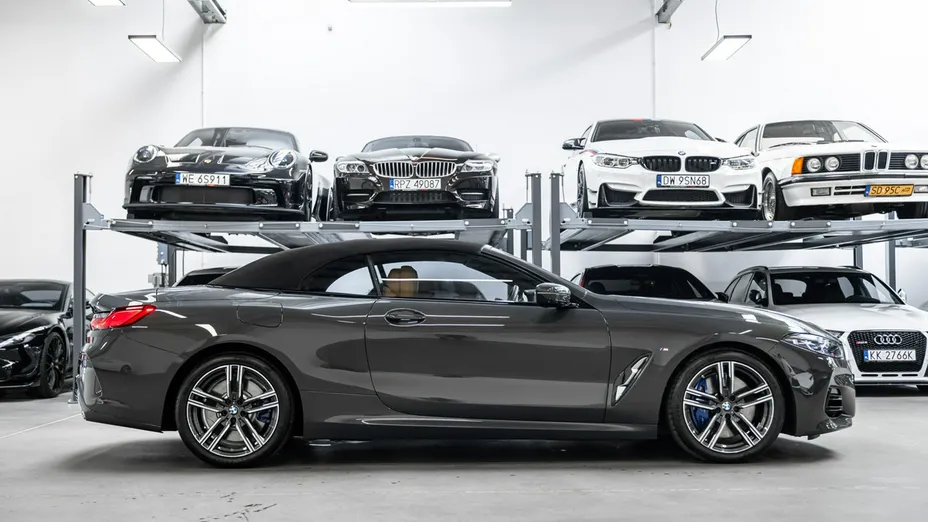 BMW Seria 8 -